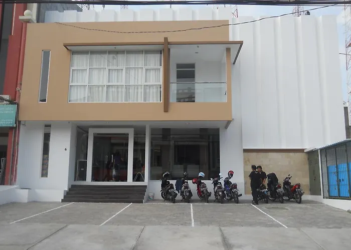 Hello Hotel Semarang